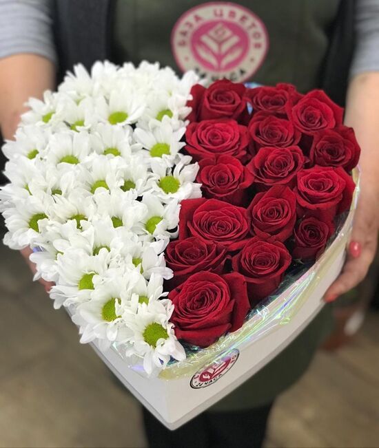 Фото Коробка цветов Rose Heart в Нижнем Новгороде